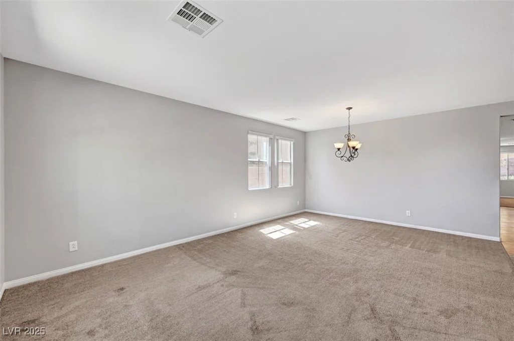 121 Staplehurst, Henderson, NV 89002