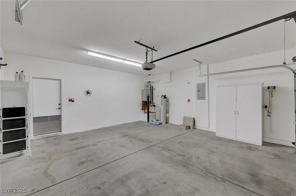 121 Staplehurst, Henderson, NV 89002