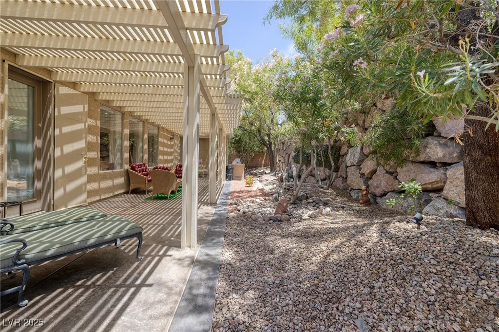 1329 Calle Cantar, Henderson, NV 89012