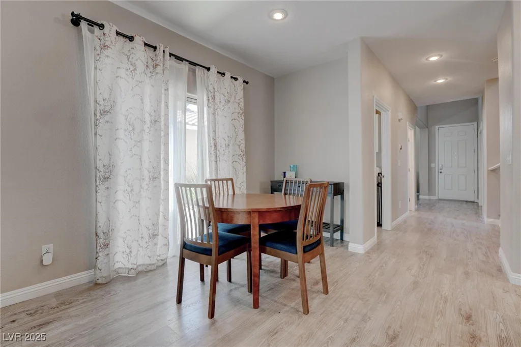 10454 Gunpowder Falls, Las Vegas, NV 89183