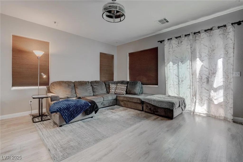 10454 Gunpowder Falls, Las Vegas, NV 89183