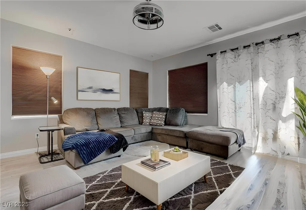 10454 Gunpowder Falls, Las Vegas, NV 89183