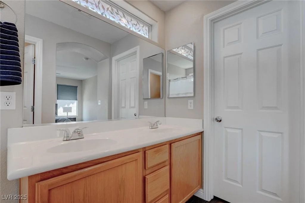10454 Gunpowder Falls, Las Vegas, NV 89183