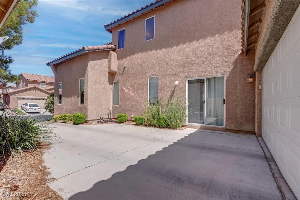 10454 Gunpowder Falls, Las Vegas, NV 89183