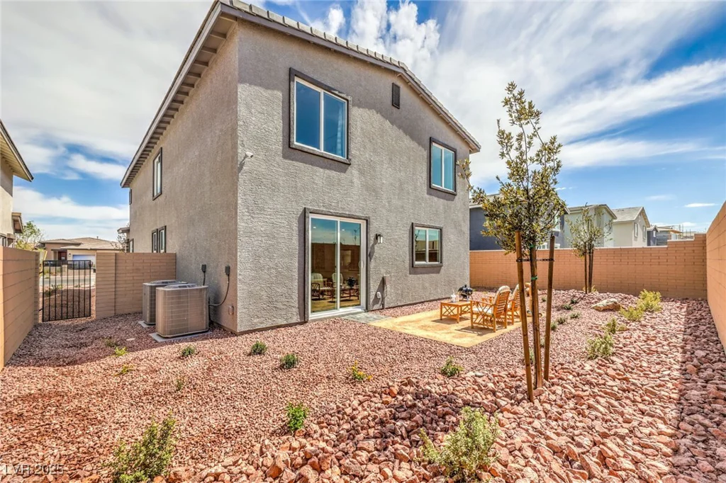 557 Ruby Robin, Henderson, NV 89011