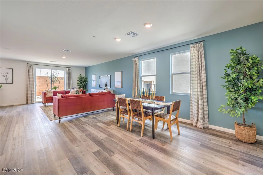 557 Ruby Robin, Henderson, NV 89011