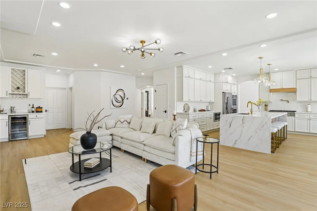 2469 Sun Reef, Las Vegas, NV 89128