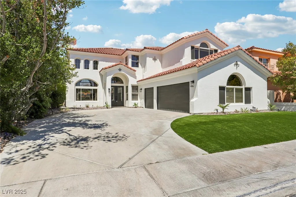 2469 Sun Reef, Las Vegas, NV 89128