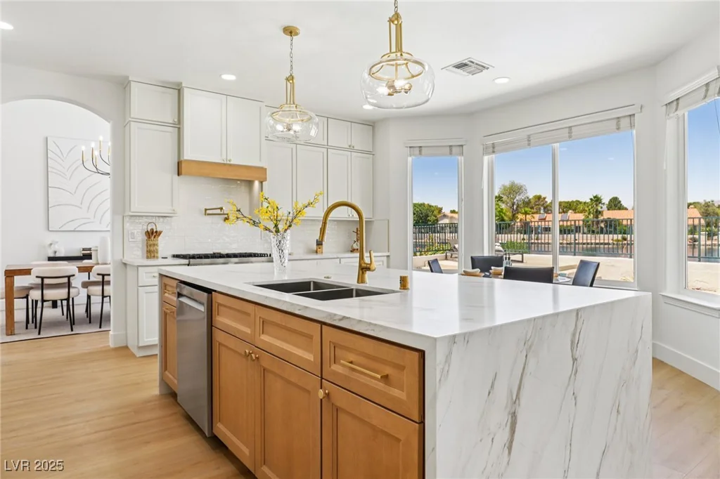 2469 Sun Reef, Las Vegas, NV 89128