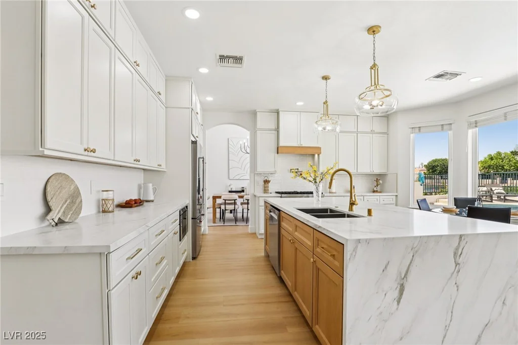 2469 Sun Reef, Las Vegas, NV 89128