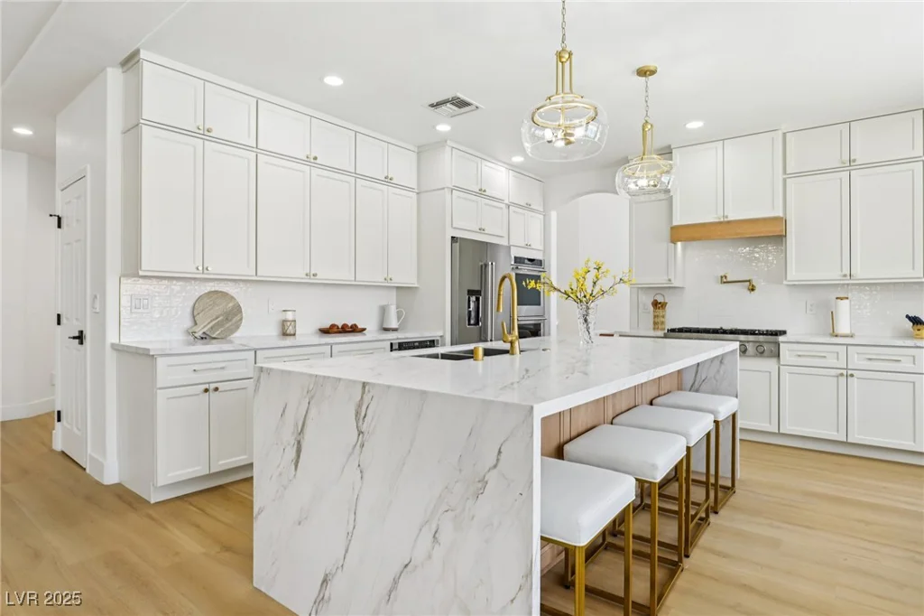 2469 Sun Reef, Las Vegas, NV 89128