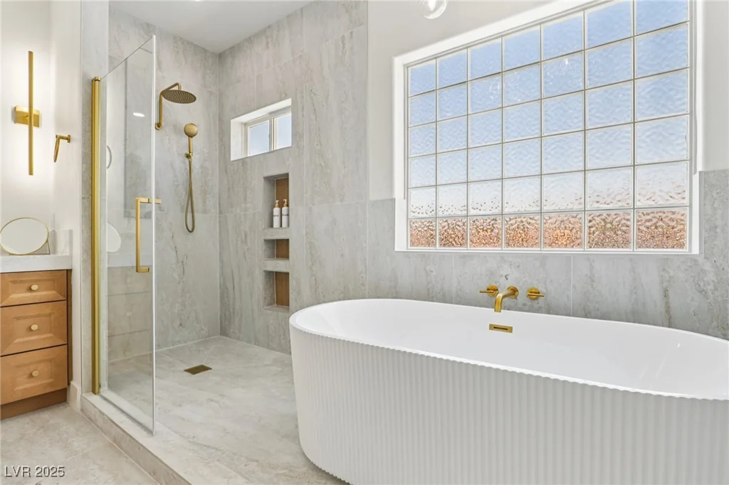 2469 Sun Reef, Las Vegas, NV 89128