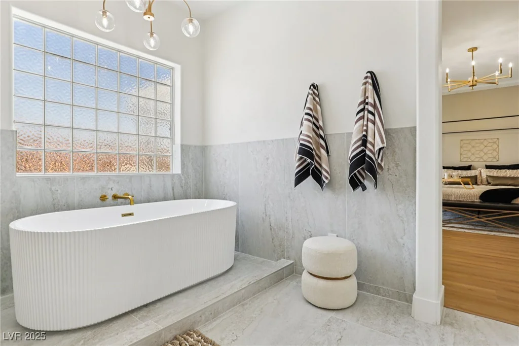 2469 Sun Reef, Las Vegas, NV 89128