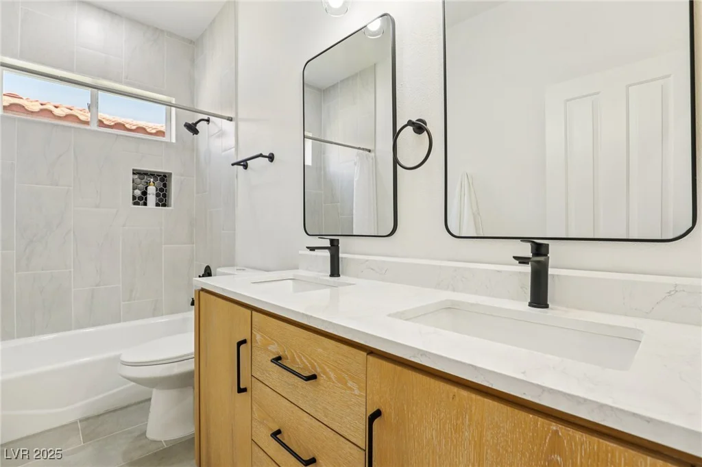2469 Sun Reef, Las Vegas, NV 89128