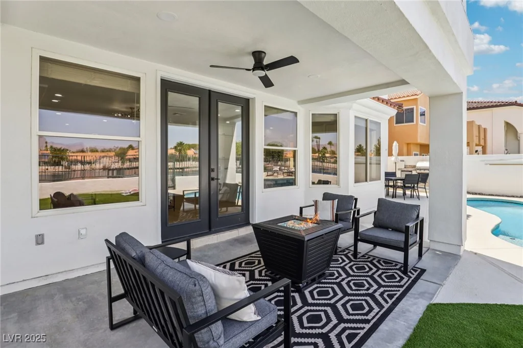 2469 Sun Reef, Las Vegas, NV 89128