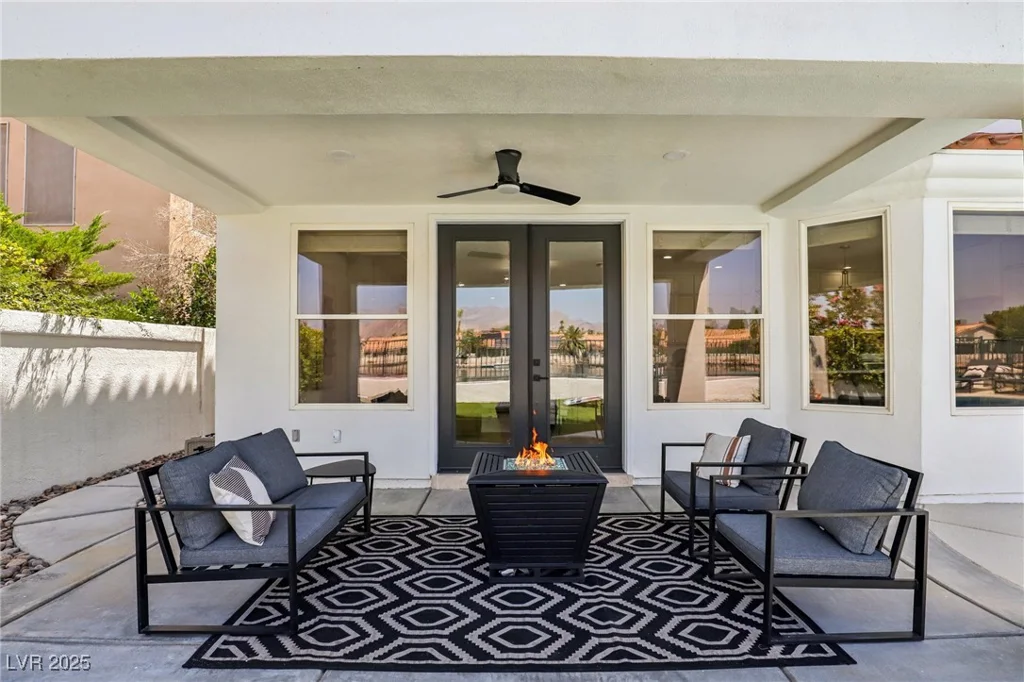 2469 Sun Reef, Las Vegas, NV 89128