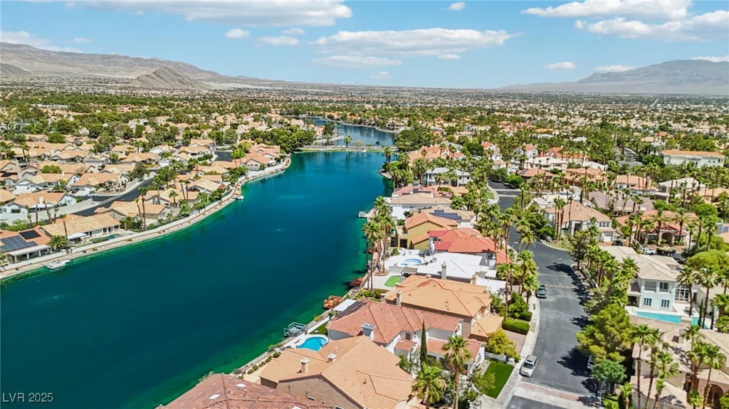 2469 Sun Reef, Las Vegas, NV 89128