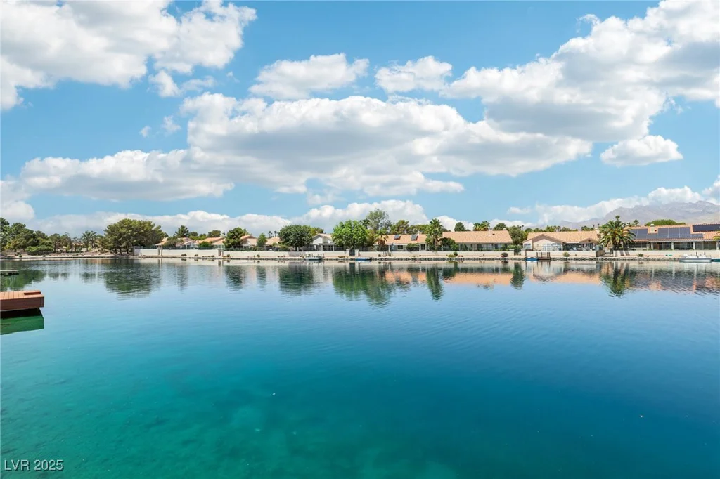 2469 Sun Reef, Las Vegas, NV 89128