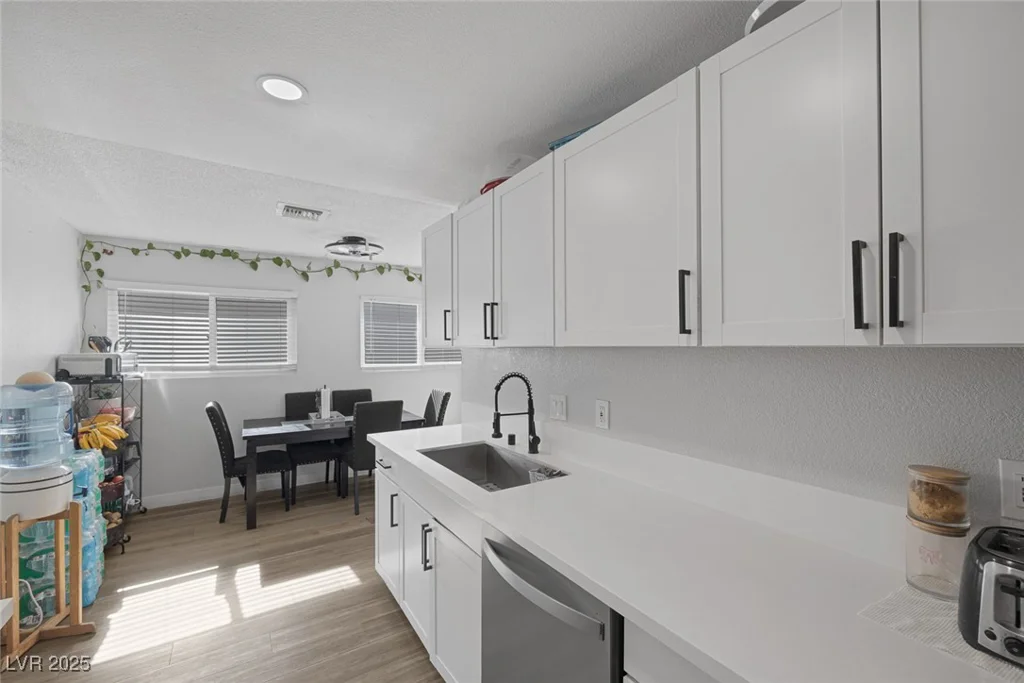 59 Christy, Las Vegas, NV 89110