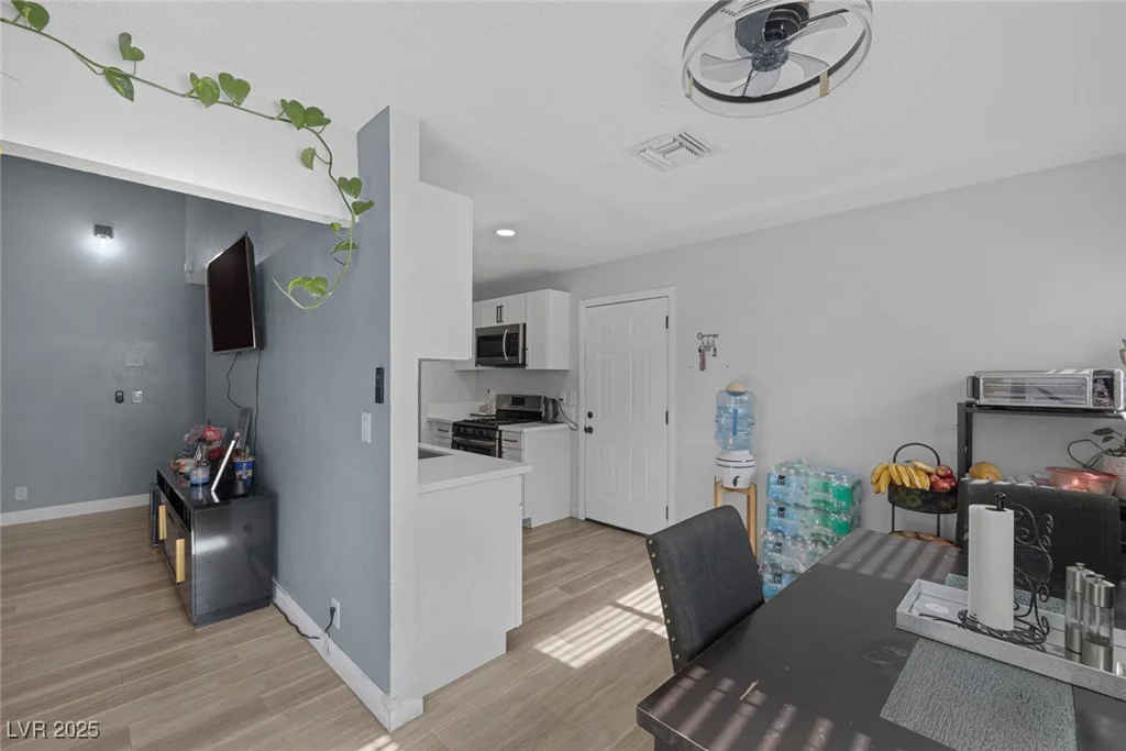 59 Christy, Las Vegas, NV 89110