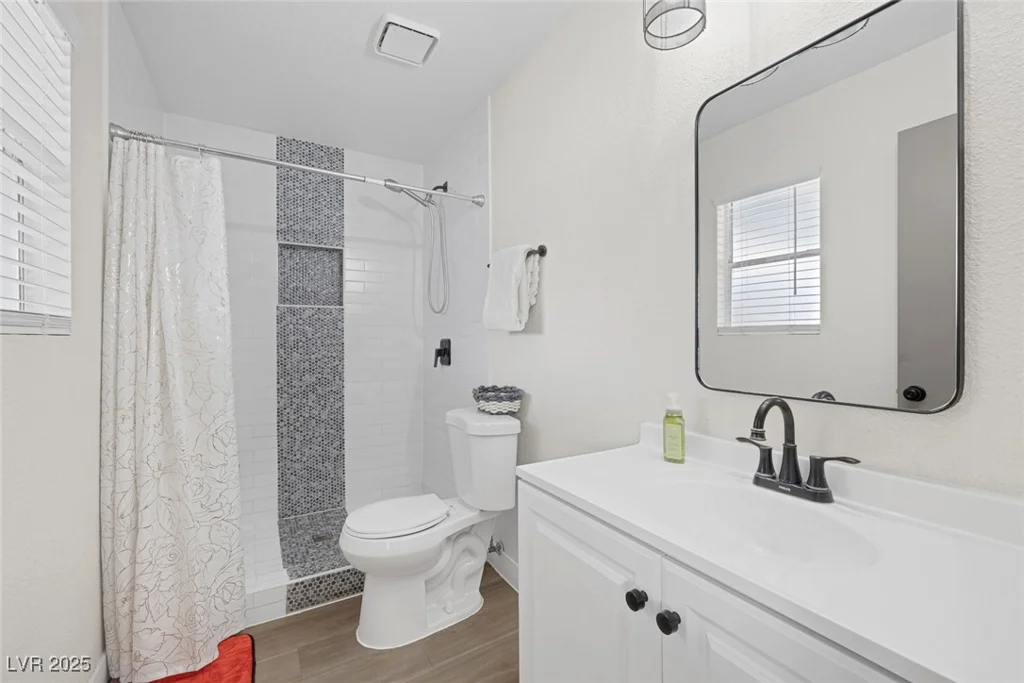 59 Christy, Las Vegas, NV 89110