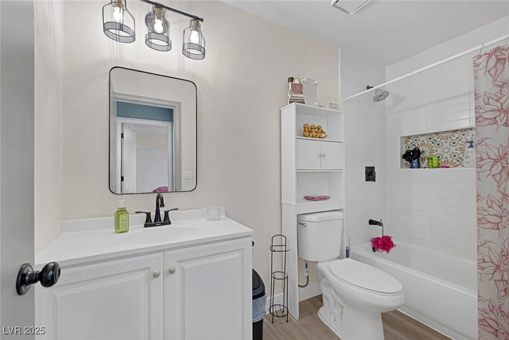 59 Christy, Las Vegas, NV 89110