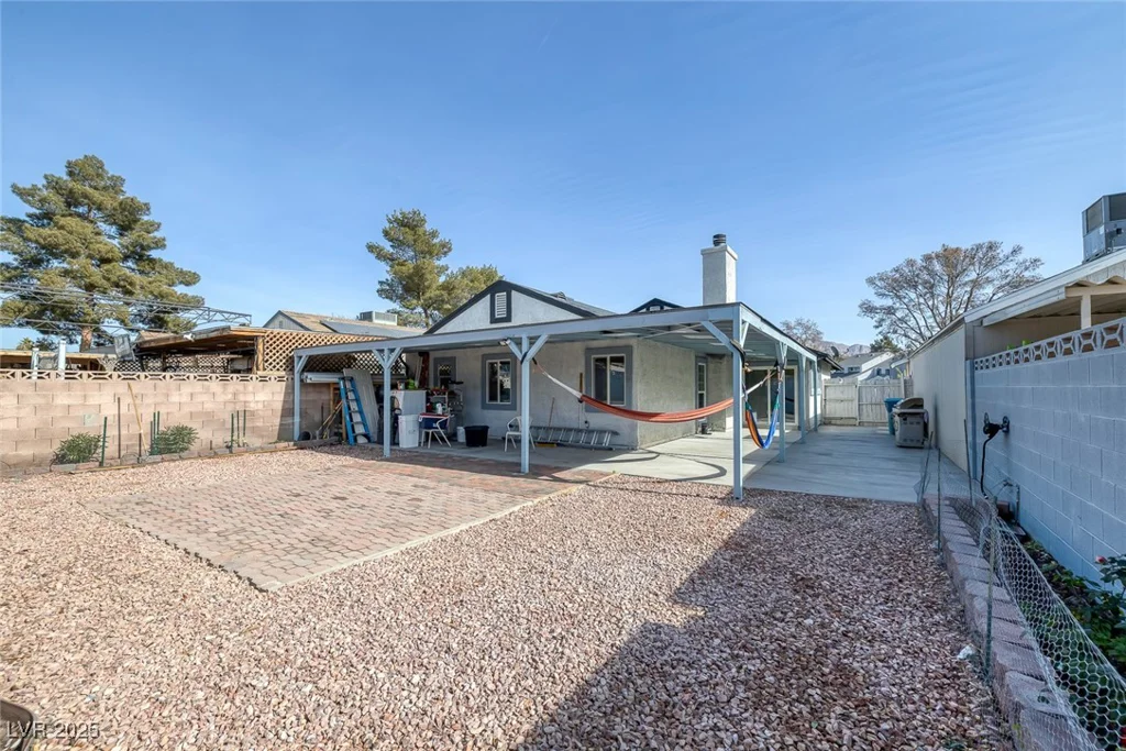 59 Christy, Las Vegas, NV 89110