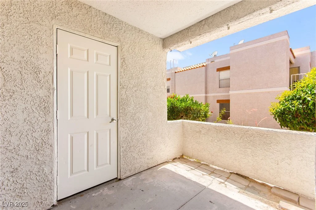 6800 Lake Mead, Las Vegas, NV 89156