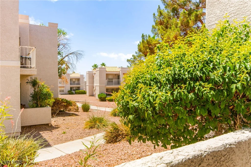 6800 Lake Mead, Las Vegas, NV 89156