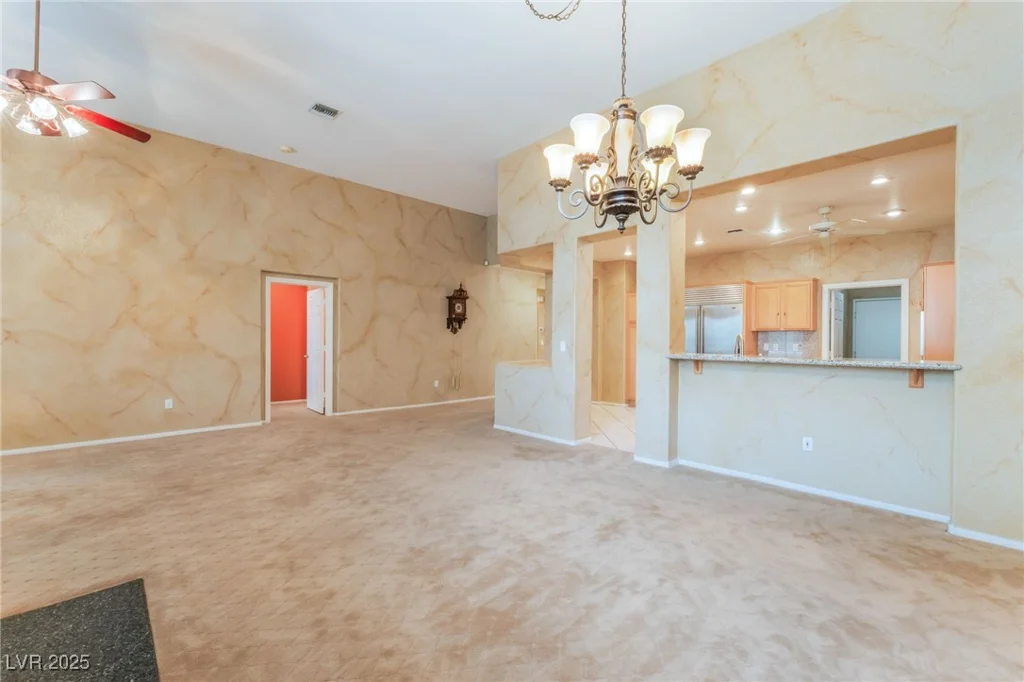10037 Summer Oak, Las Vegas, NV 89134