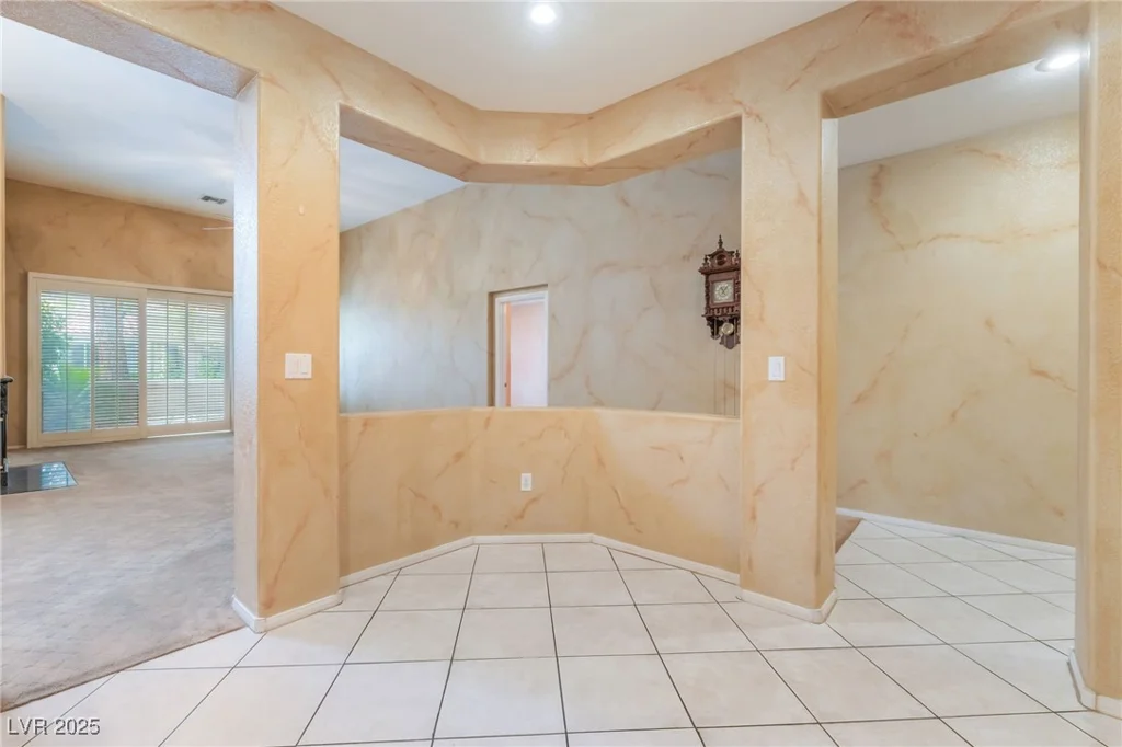 10037 Summer Oak, Las Vegas, NV 89134