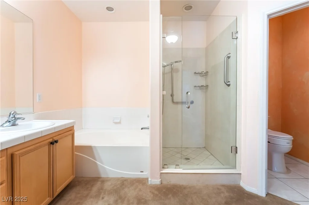 10037 Summer Oak, Las Vegas, NV 89134