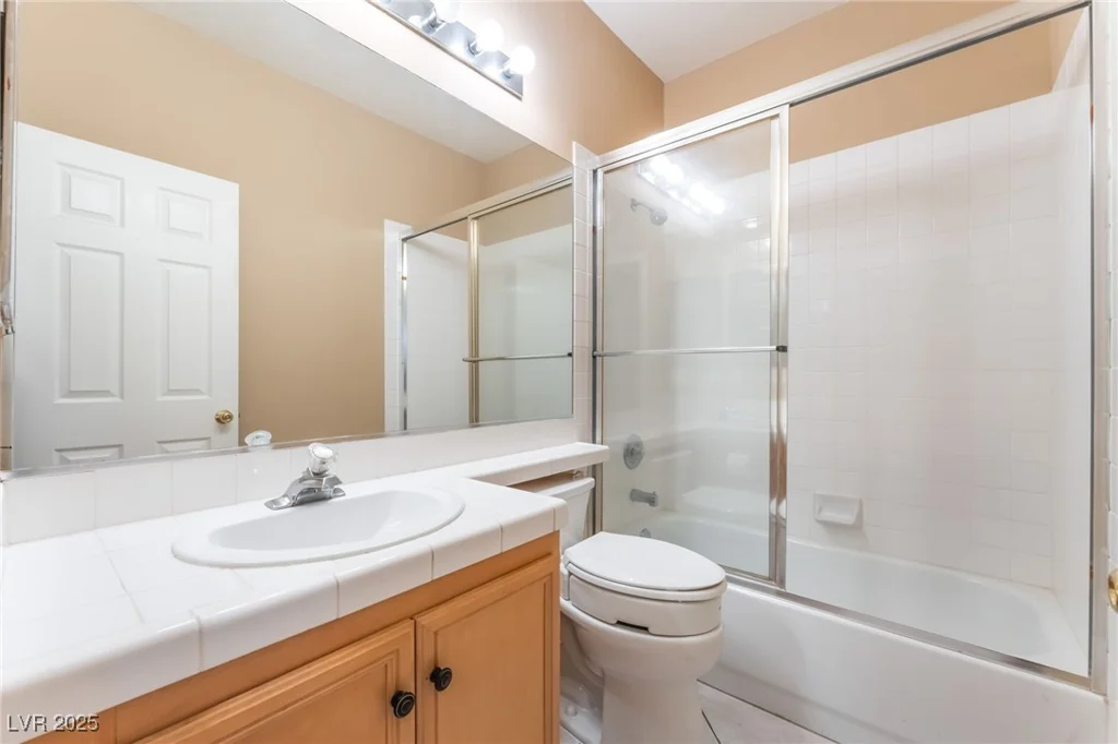 10037 Summer Oak, Las Vegas, NV 89134