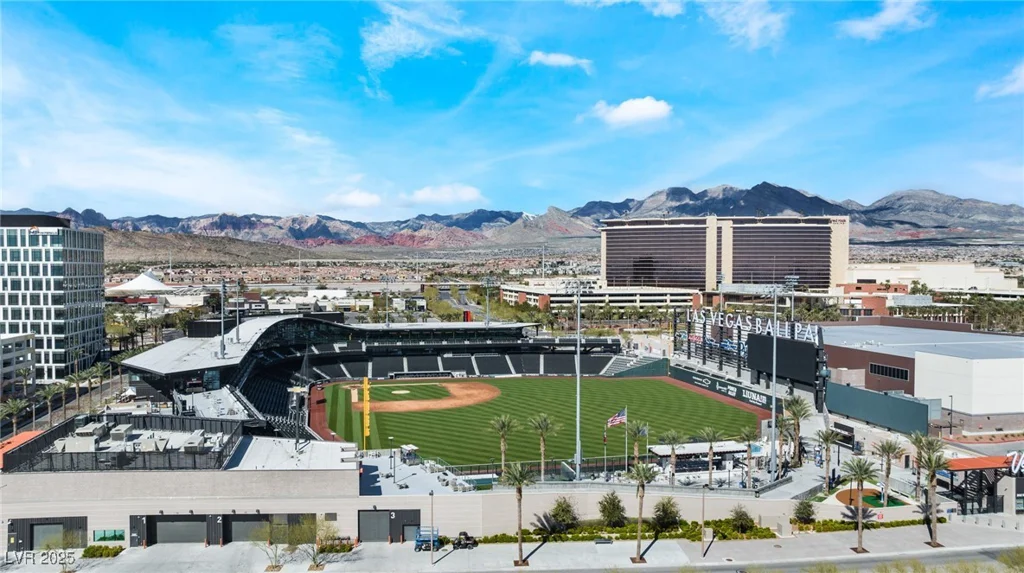 10037 Summer Oak, Las Vegas, NV 89134