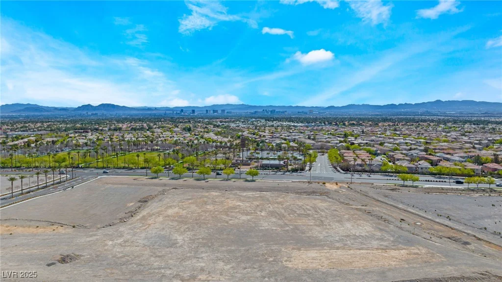 10037 Summer Oak, Las Vegas, NV 89134