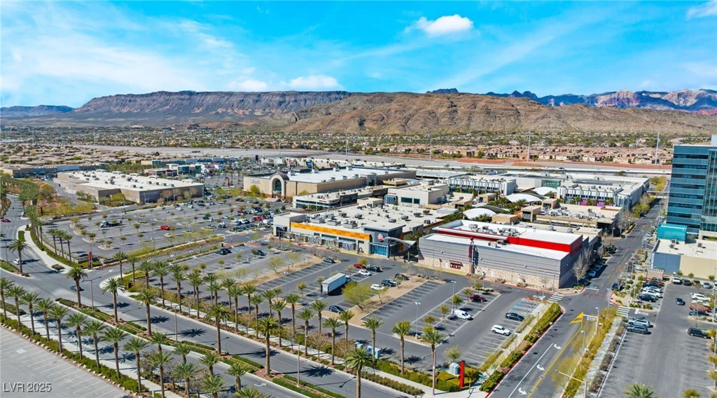 10037 Summer Oak, Las Vegas, NV 89134