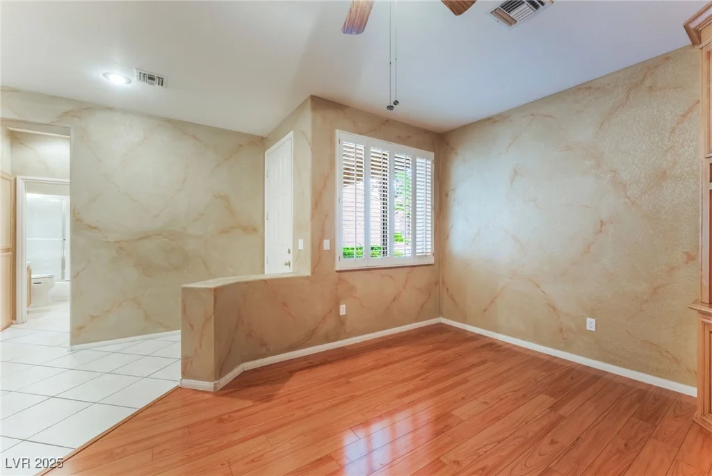 10037 Summer Oak, Las Vegas, NV 89134