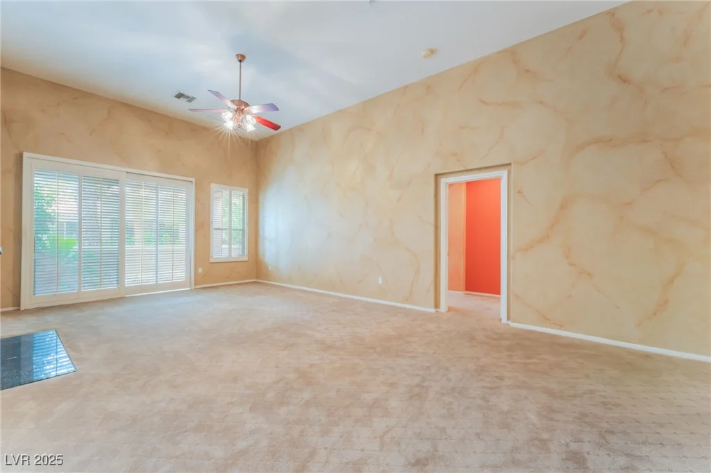 10037 Summer Oak, Las Vegas, NV 89134