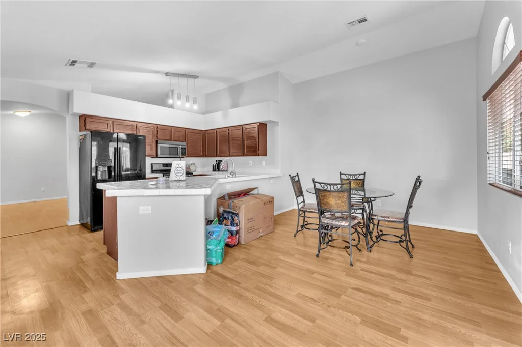 2924 Mount Hope, Las Vegas, NV 89156