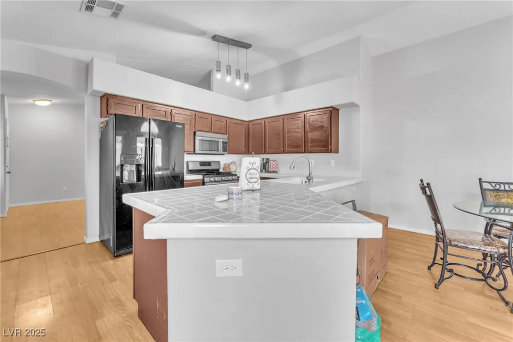 2924 Mount Hope, Las Vegas, NV 89156