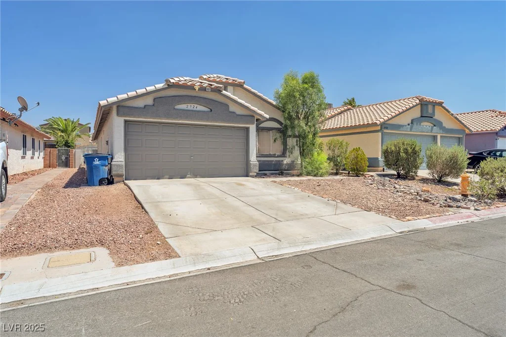 2924 Mount Hope, Las Vegas, NV 89156
