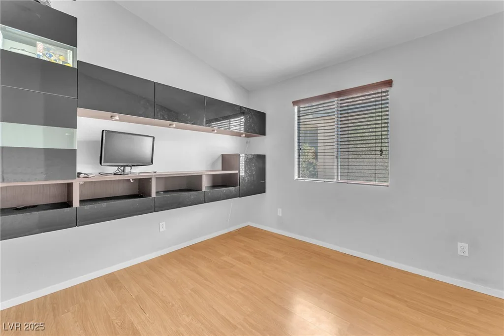 2924 Mount Hope, Las Vegas, NV 89156