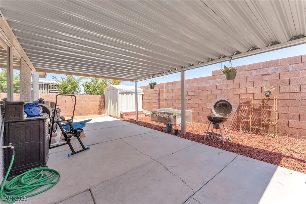 2924 Mount Hope, Las Vegas, NV 89156