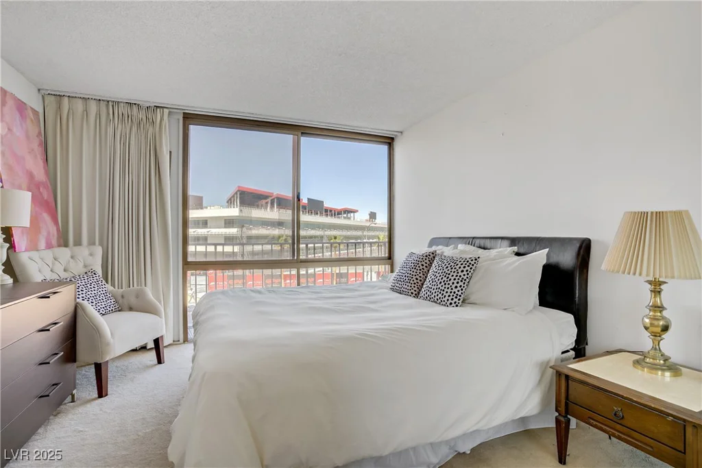 205 Harmon, Las Vegas, NV 89169