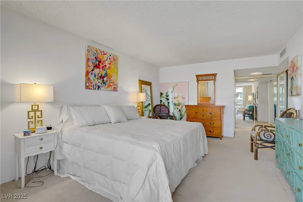 205 Harmon, Las Vegas, NV 89169