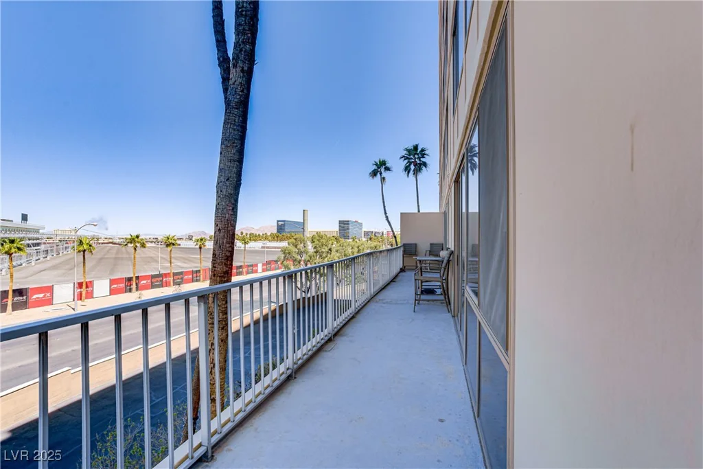 205 Harmon, Las Vegas, NV 89169