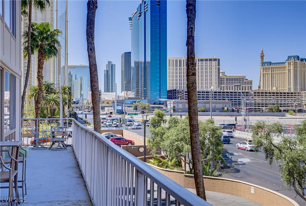 205 Harmon, Las Vegas, NV 89169