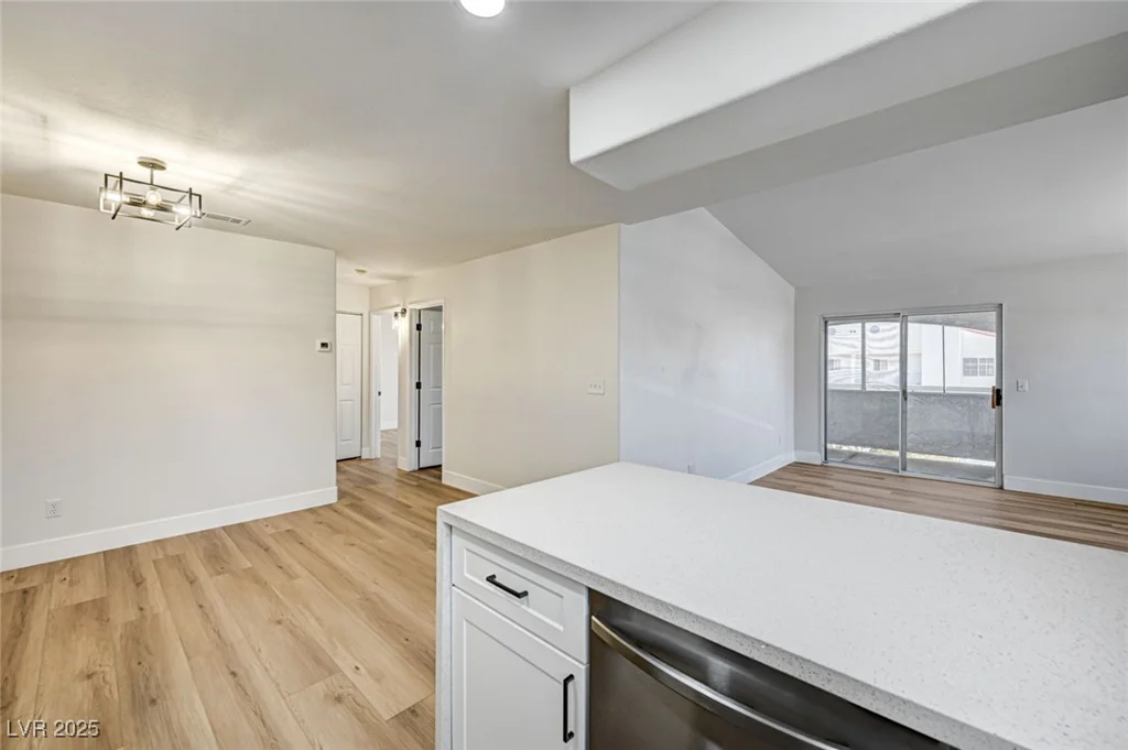 2725 Nellis, Las Vegas, NV 89121