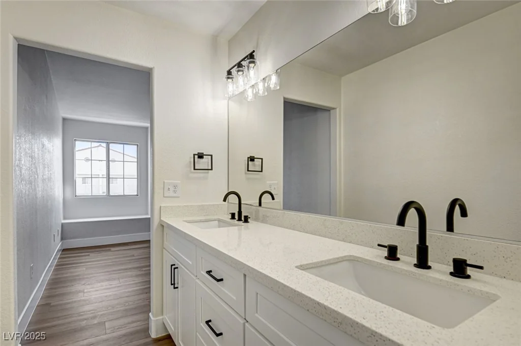 2725 Nellis, Las Vegas, NV 89121