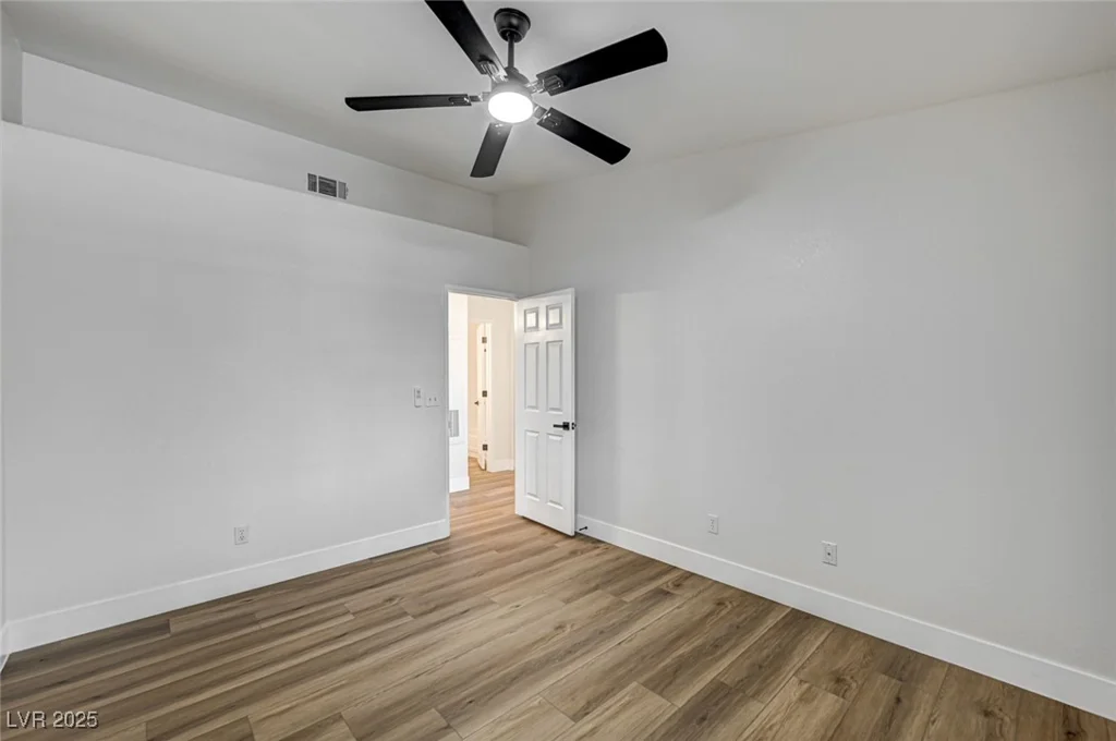 2725 Nellis, Las Vegas, NV 89121